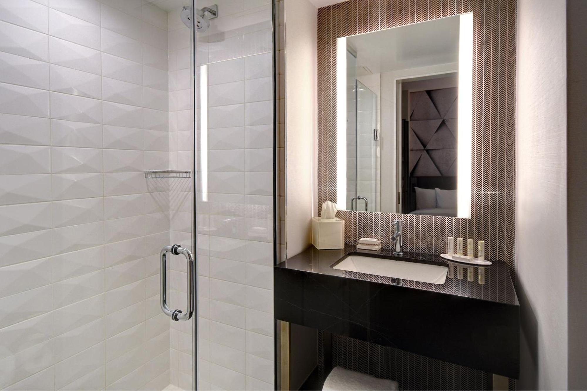 Springhill Suites By Marriott New York Midtown Manhattan/Park Ave Экстерьер фото